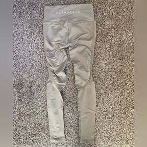 Alphalete Aero Leggings - Small